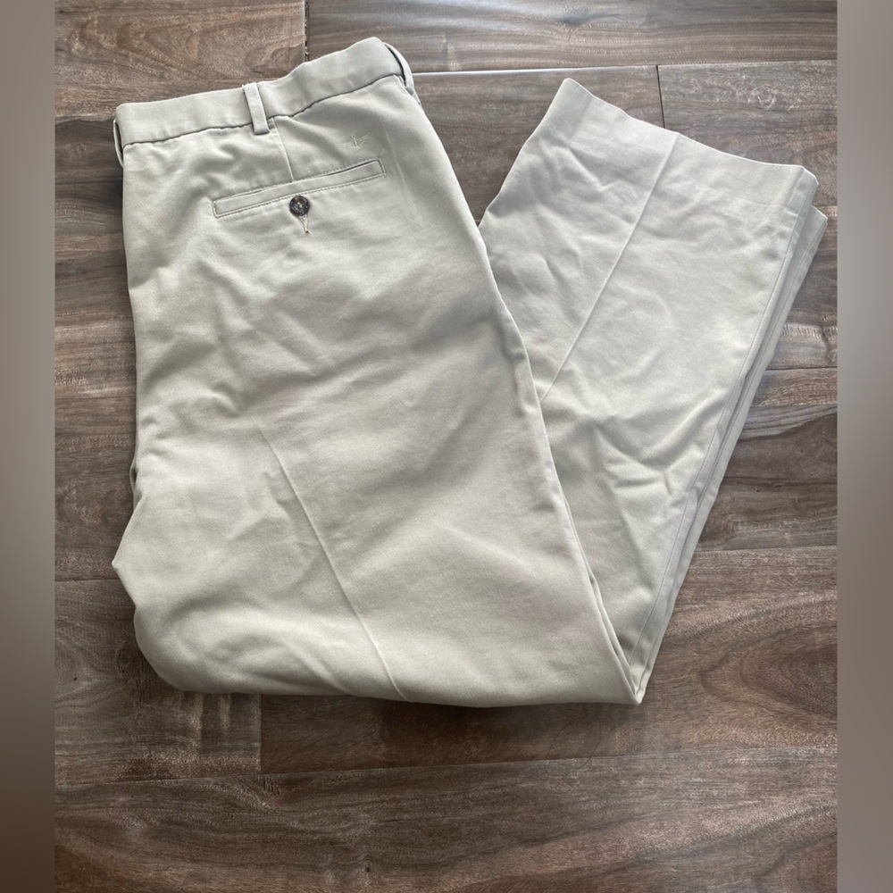 Dockers men’s beige pants relaxed fit 38X30